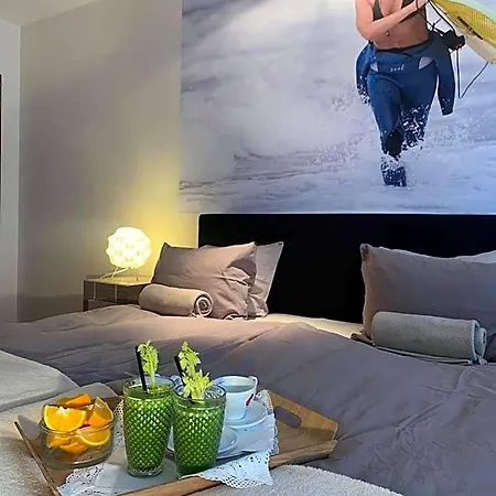 Surf House Dreamers Coast