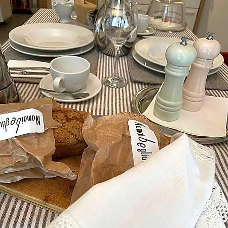 Surf House Dreamers Coast Bed & Breakfast 3*