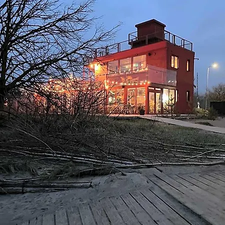 Surf House Dreamers Coast